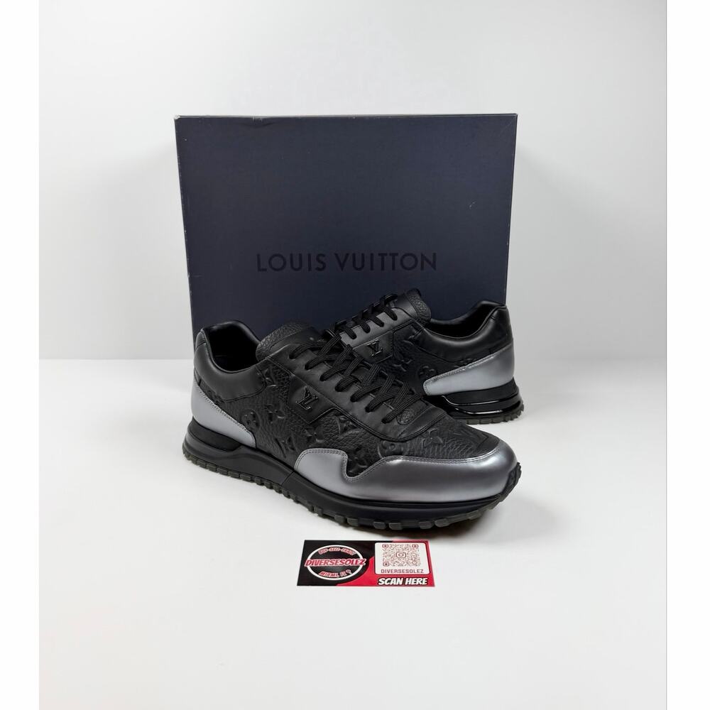 Size 10LV/11US - Louis Vuitton Runaway Black Sneakers NEW - Picture 1 of 10